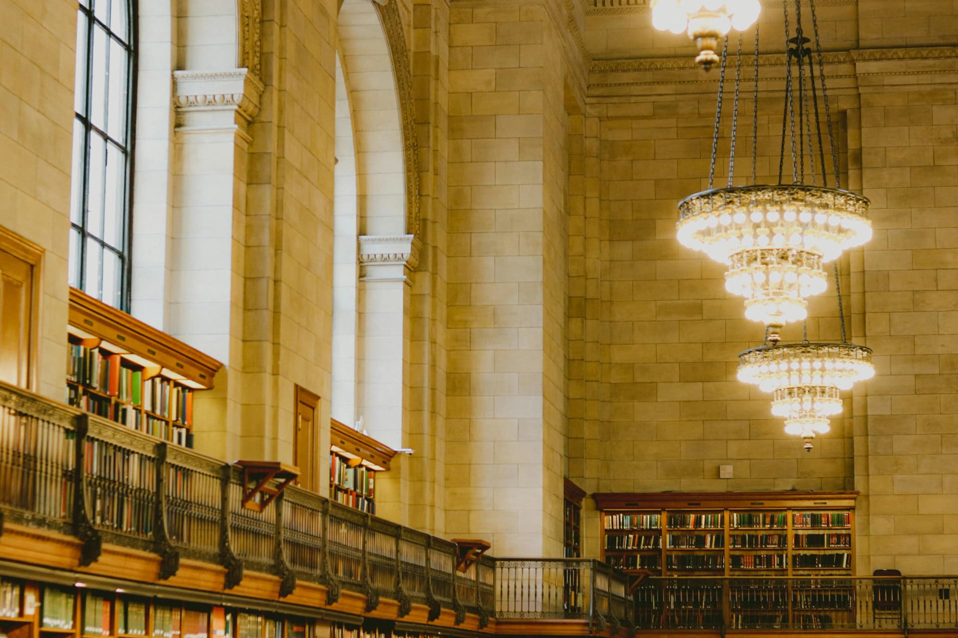 How to Build a Legal Knowledge Vault That Actually Gets Used
